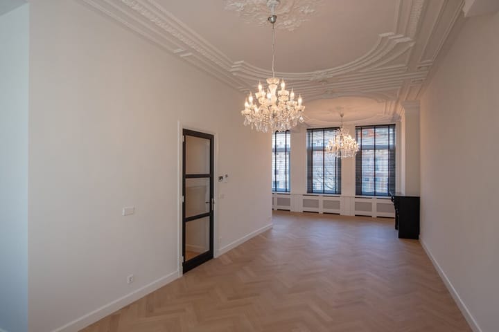 Photo 42 of Nassauplein 21