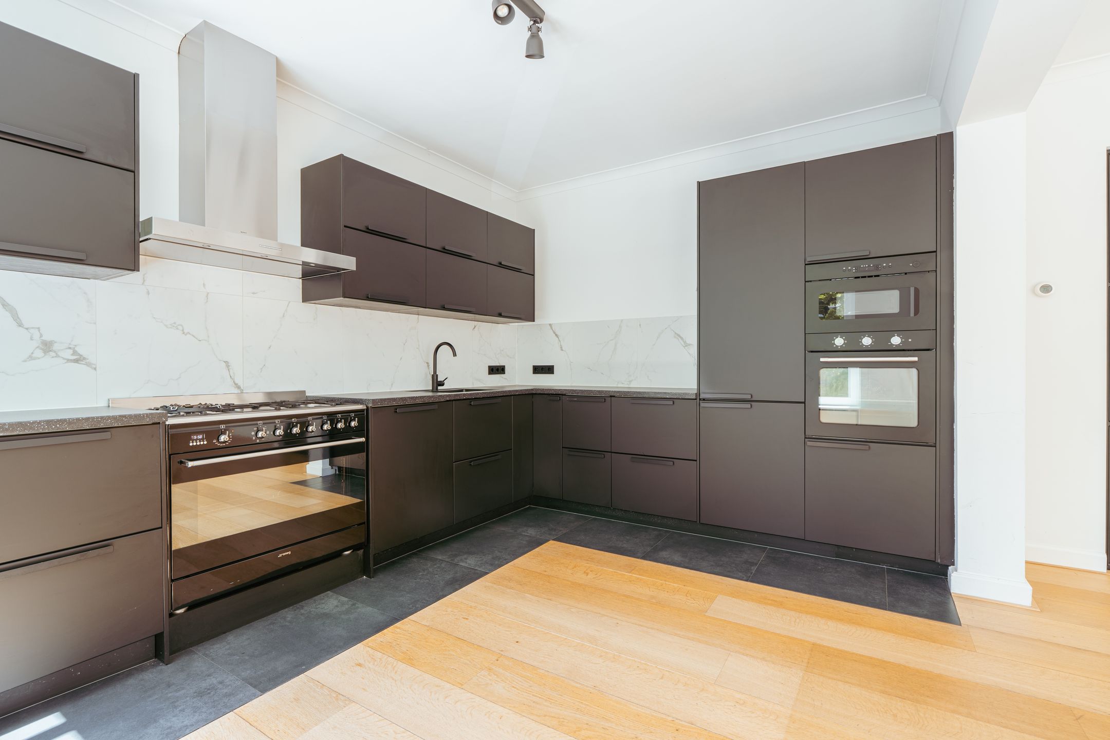 Foto 9 van Stadionweg 162-1