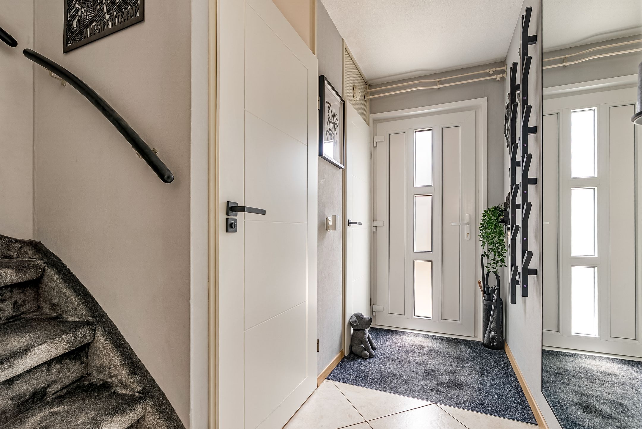 Photo 9 of Nat King Colestraat 9