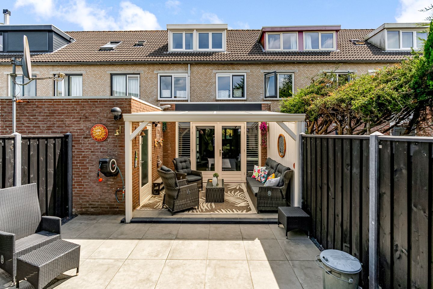 Photo 35 of Nat King Colestraat 9
