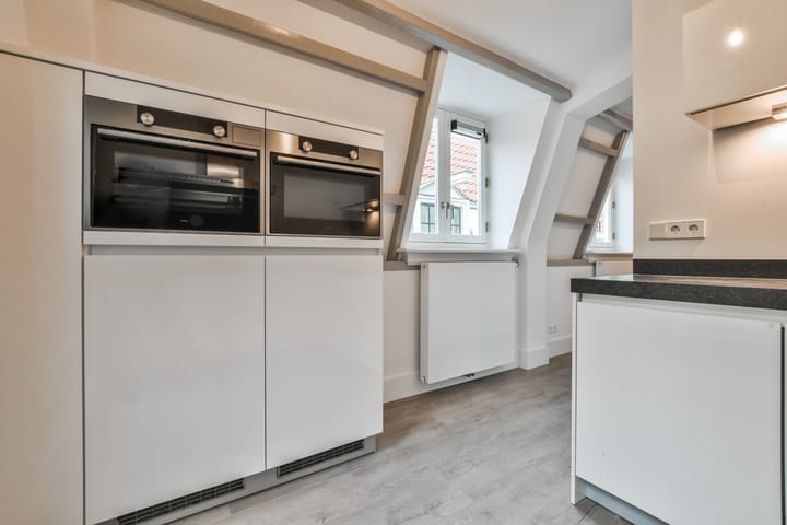 Foto 8 van Jonge Roelensteeg 11