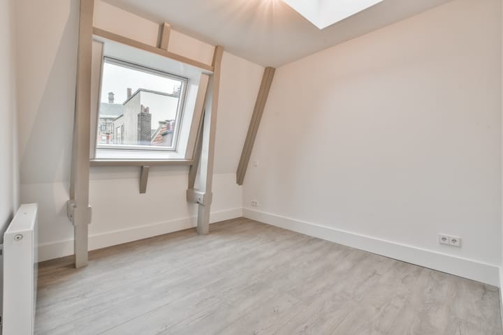 Foto 11 van Jonge Roelensteeg 11