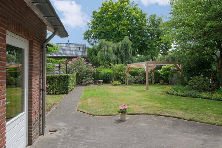 Foto 39 van Kastanjelaan 2