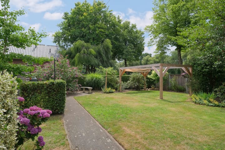 Foto 41 van Kastanjelaan 2