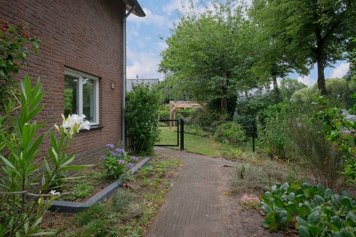 Foto 50 van Kastanjelaan 2