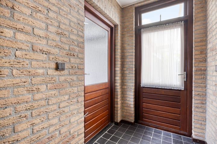 Foto 9 van Leeuwstraat 10