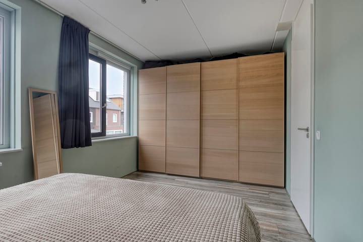 Foto 15 van Karl Braunstraat 20