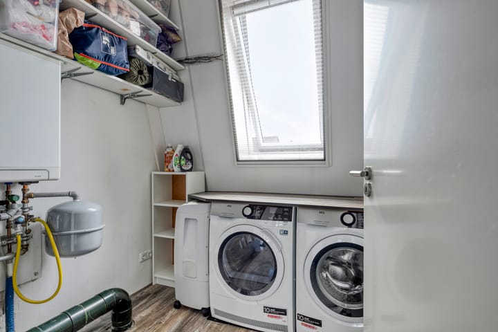 Foto 21 van Karl Braunstraat 20