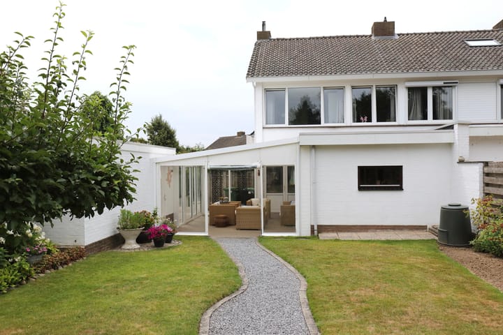 Foto 14 van Churchillstraat 2