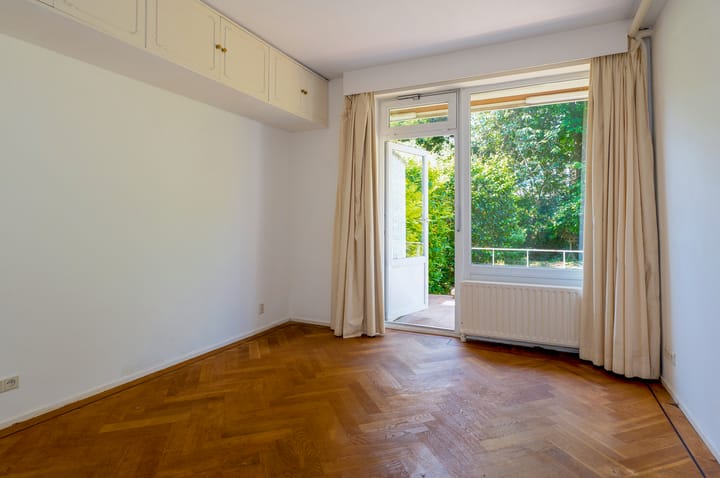 Foto 18 van Thérèse Schwartzestraat 122