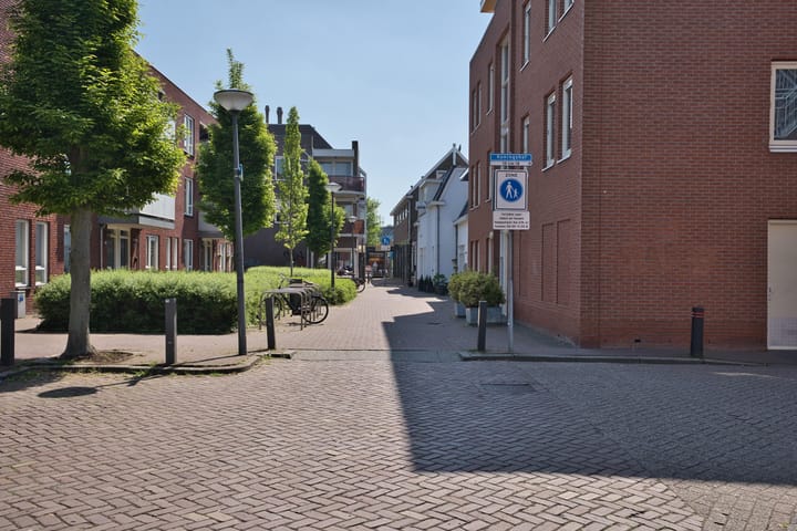 Foto 55 van Hobbesteeg 6