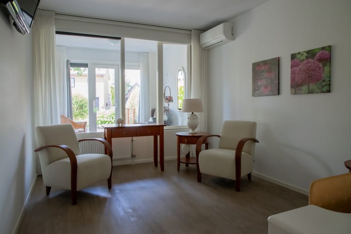 Foto 15 van Taets van Amerongenweg 2-02