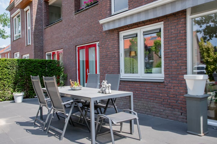 Foto 27 van Taets van Amerongenweg 2-02