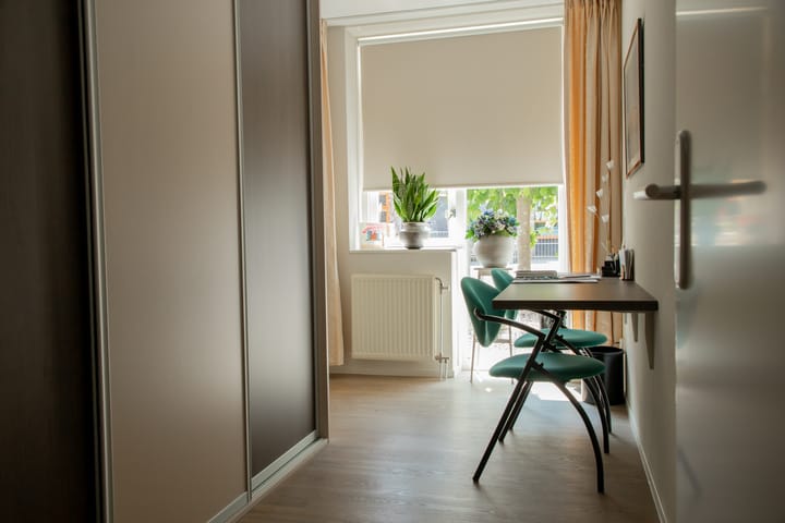 Foto 21 van Taets van Amerongenweg 2-02