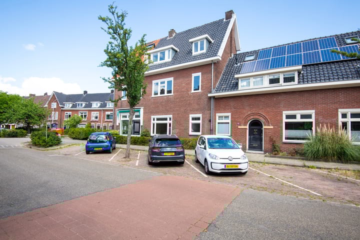 Foto 3 van van Heutszstraat 61