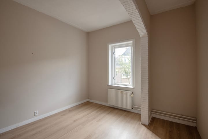 Foto 16 van van Heutszstraat 61