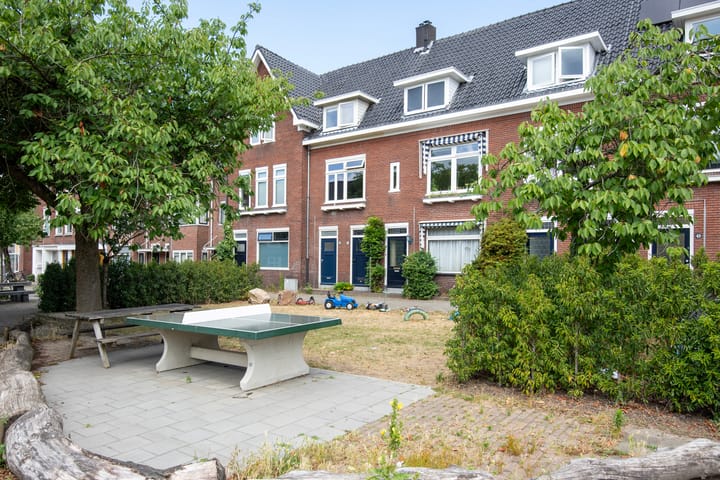 Foto 26 van van Heutszstraat 61