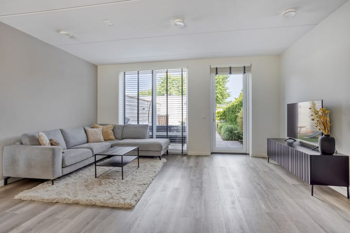 Foto 2 van Leeuwerikweide 20