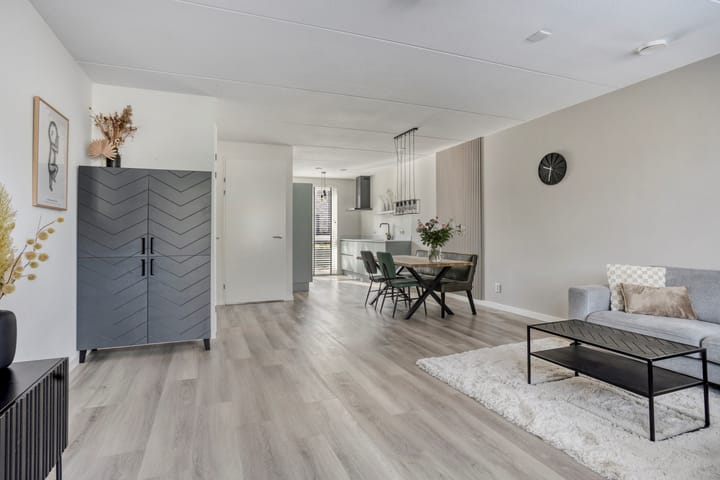 Foto 4 van Leeuwerikweide 20