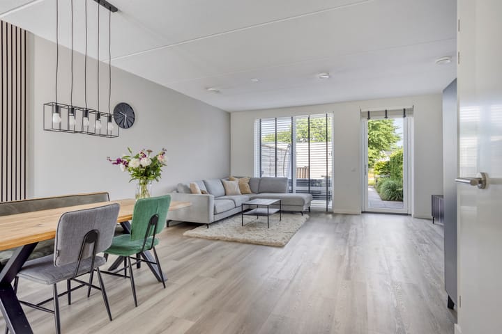 Foto 5 van Leeuwerikweide 20