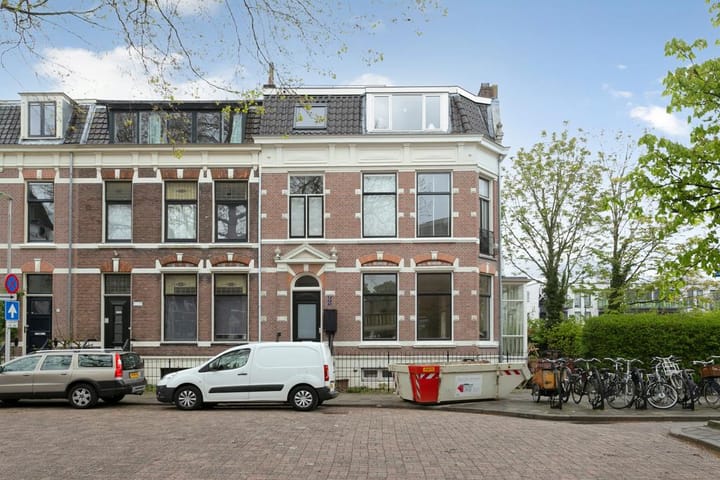 Foto 2 van Admiraal van Gentstraat 1-B