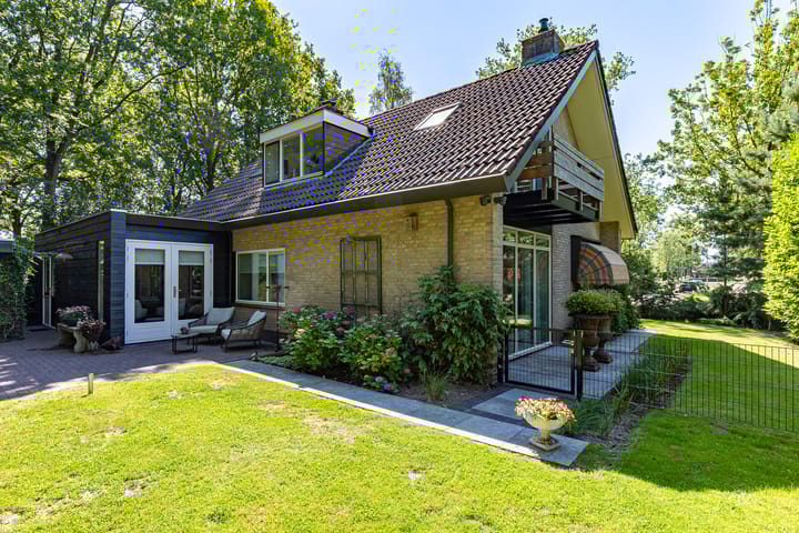 Photo 32 of Van Haersmasingel 47