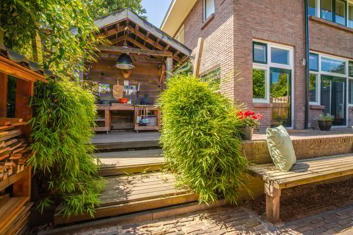 Photo 32 of Graaf van Rechterenweg 35