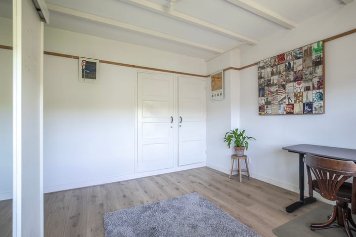 Photo 41 of Graaf van Rechterenweg 35