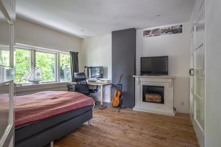 Photo 42 of Graaf van Rechterenweg 35