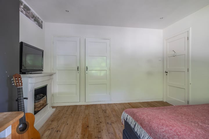 Photo 44 of Graaf van Rechterenweg 35