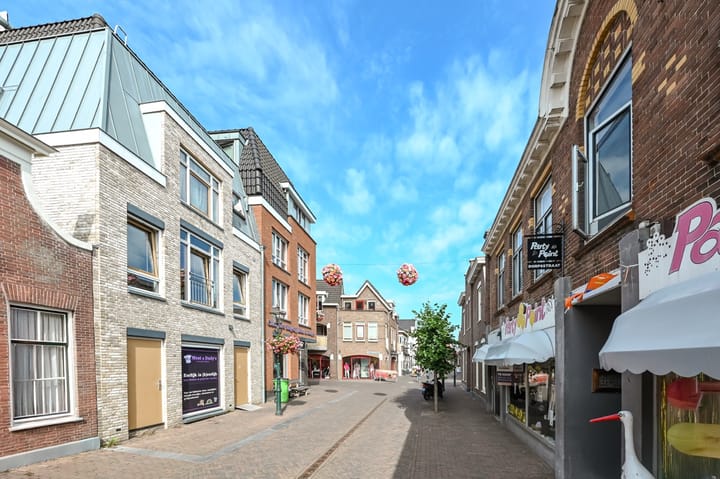 Foto 2 van Pilatusdam 6