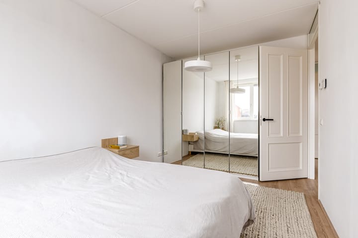 Foto 18 van Robert Hofstadterstraat 11