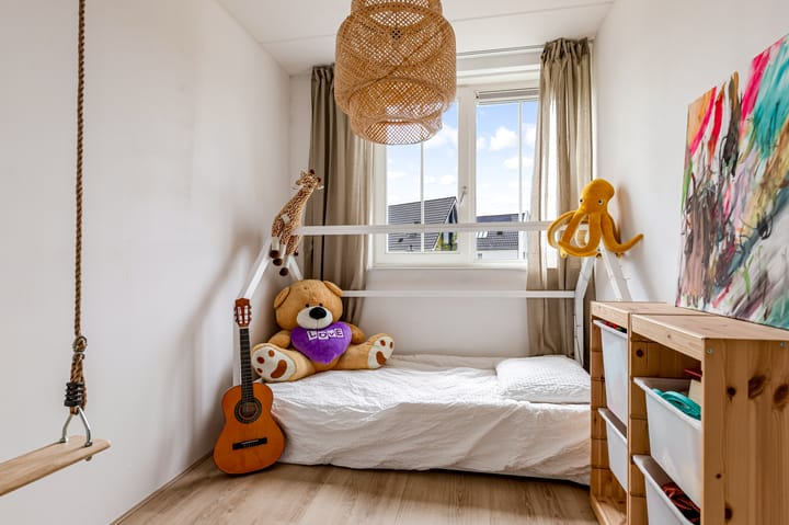 Foto 19 van Robert Hofstadterstraat 11