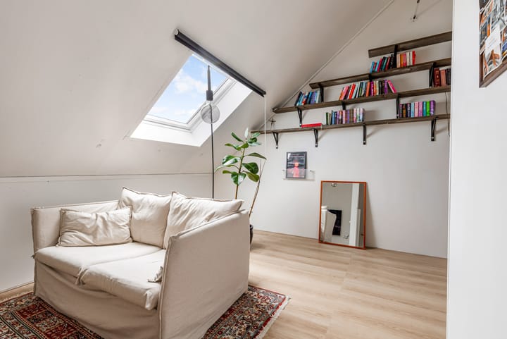 Foto 30 van Robert Hofstadterstraat 11