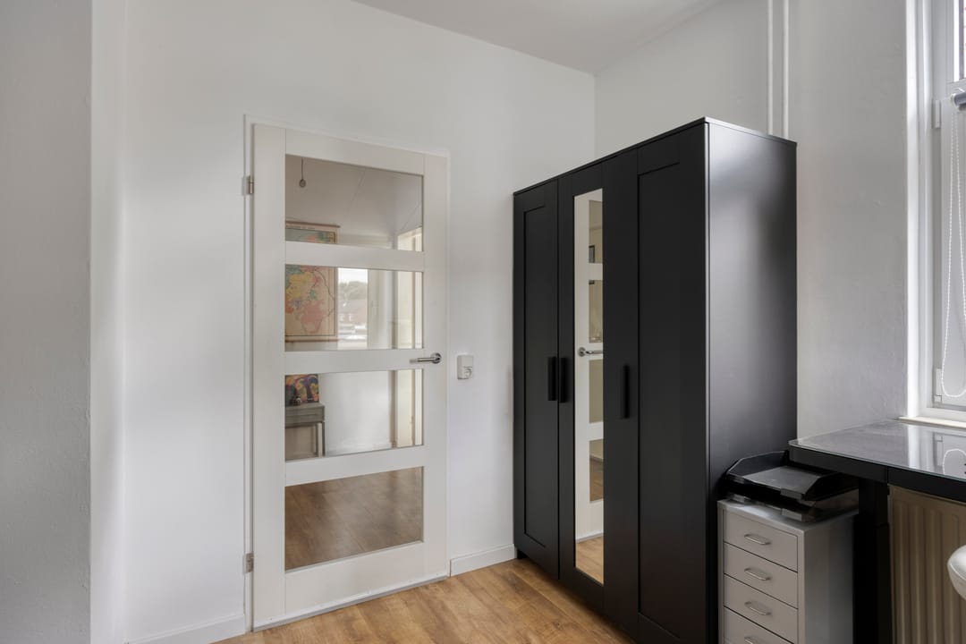 Foto 8 van Burg. Janssenring 29