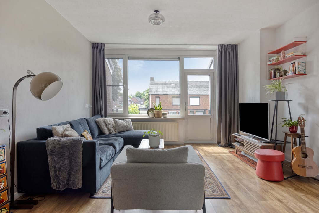 Foto 11 van Burg. Janssenring 29