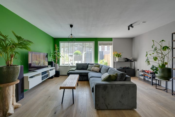 Photo 7 of Overlanderstraat 430