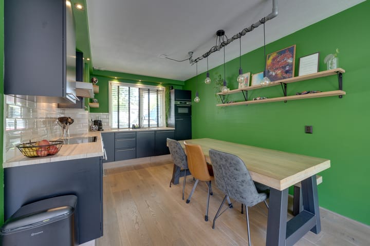 Photo 15 of Overlanderstraat 430