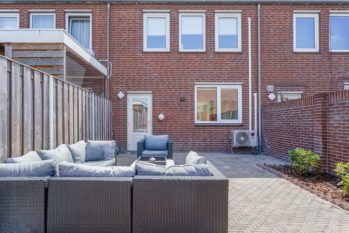 Foto 24 van Elzenrijs 45