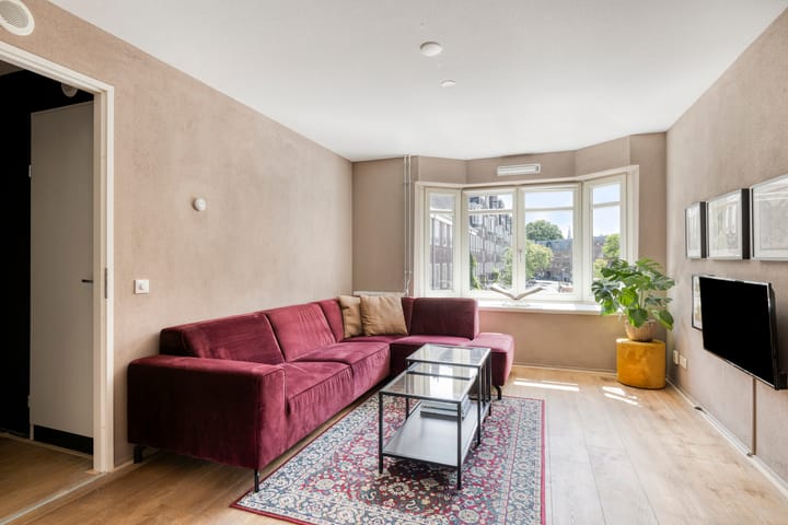 Photo 10 of Turnerstraat 13-1