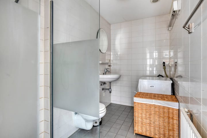 Photo 16 of Turnerstraat 13-1