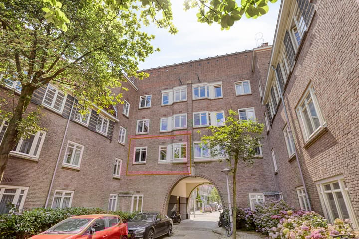 Photo 1 of Turnerstraat 13-1