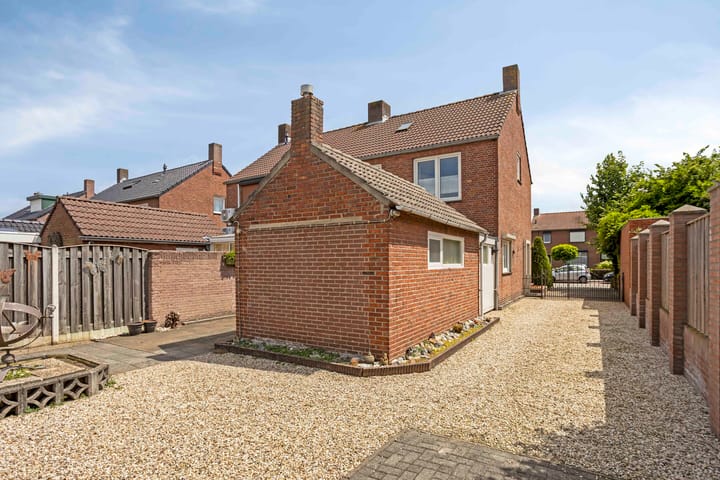 Foto 37 van Karel Doormanlaan 74