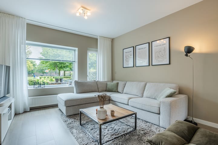 Foto 2 van Schweitzerstraat 38