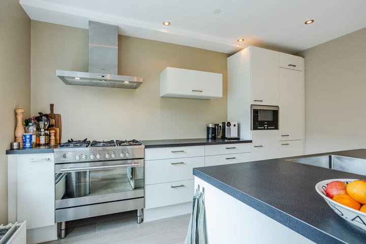 Foto 15 van Schweitzerstraat 38