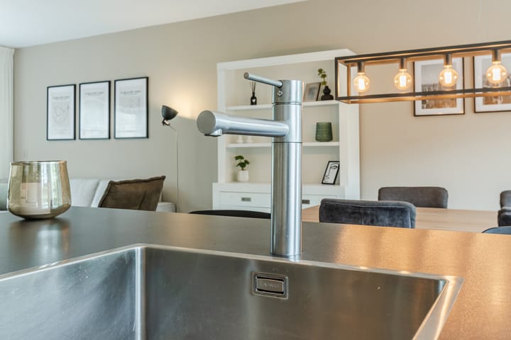 Foto 17 van Schweitzerstraat 38