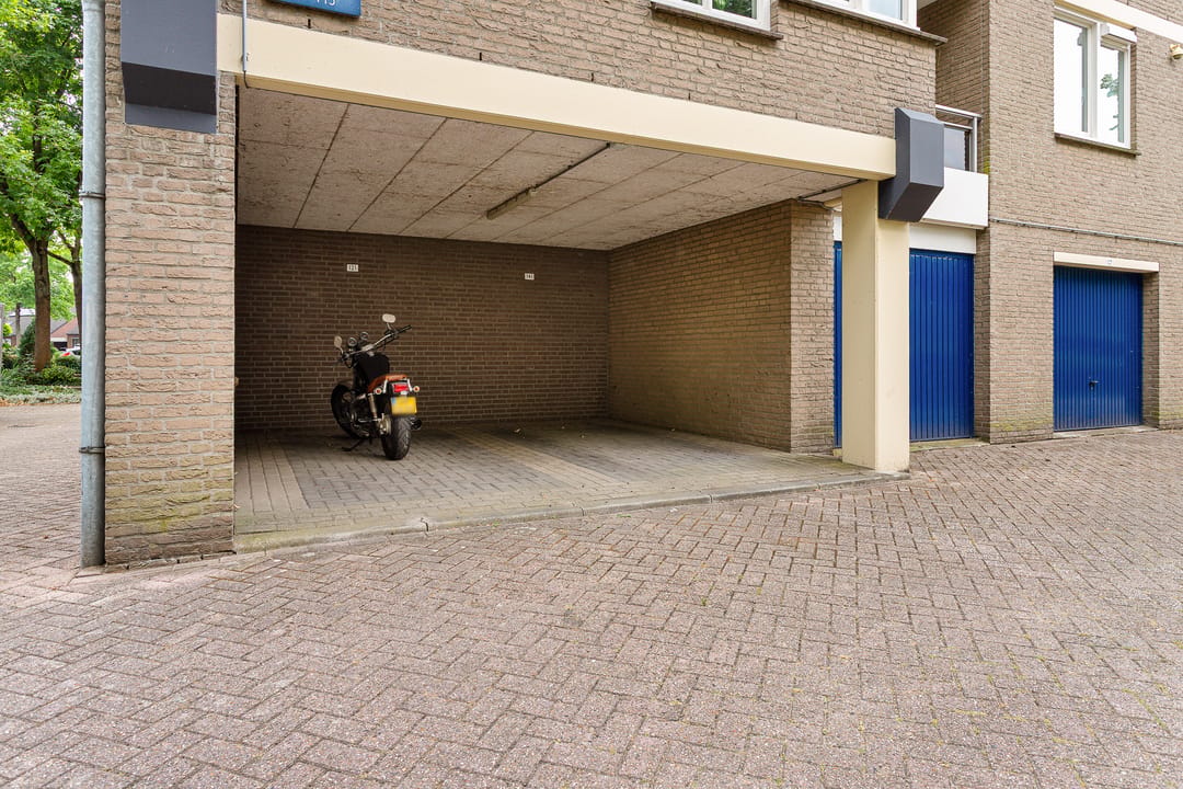 Photo 23 of De Roskam 141