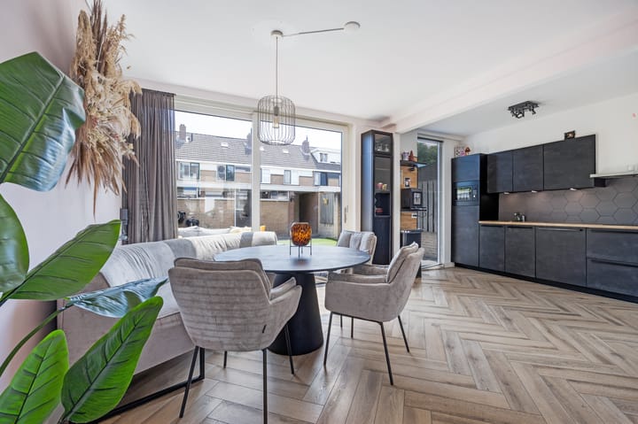 Photo 11 of Beukenlaan 19