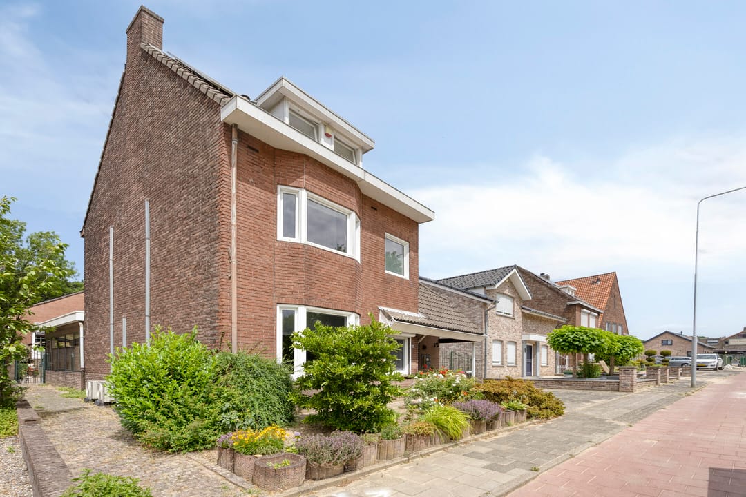 Photo 46 of Vaesrade 19