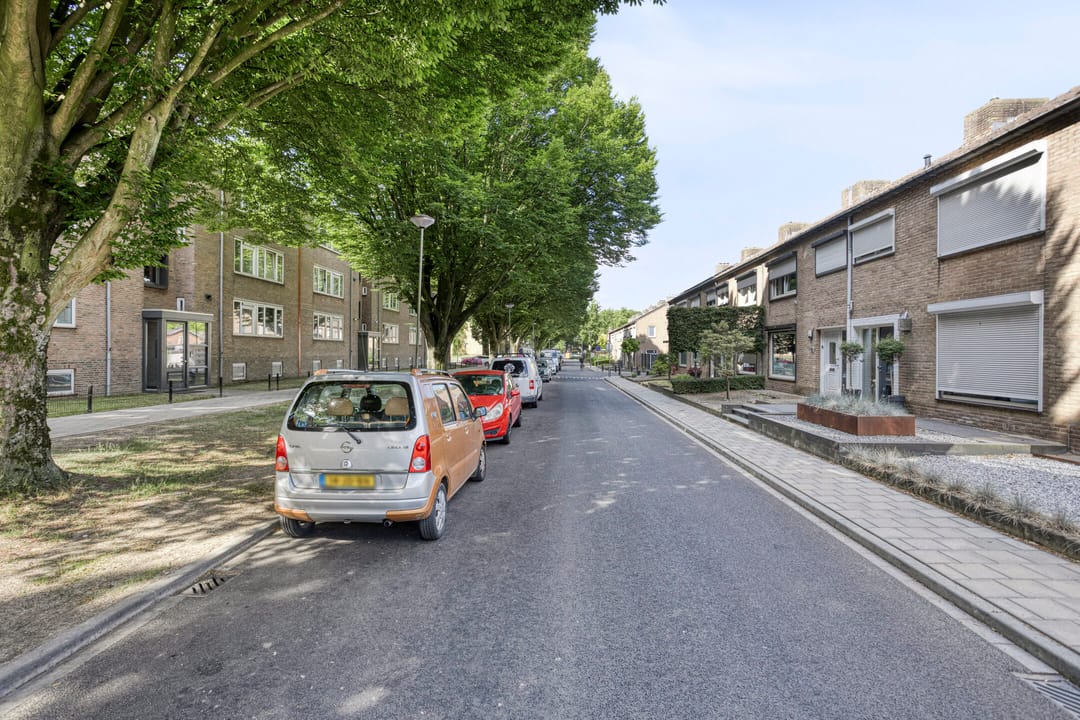 Photo 31 of Breitnerstraat 14